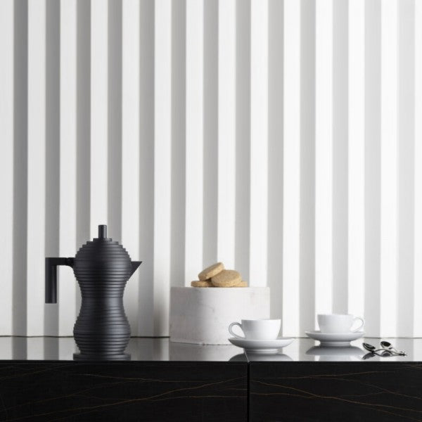 Pulcina Black Matte